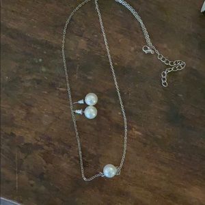 Great quality Faux Pearl Necklace & Earrings